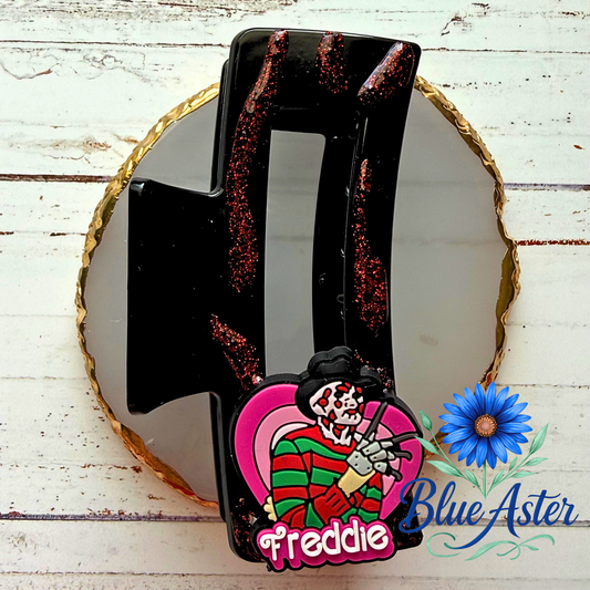 Freddy Heart Claw Clip