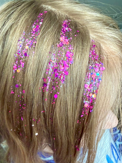 Kaboodle Glitter Gel GLOWS